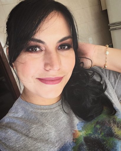 HR Makeup Artist