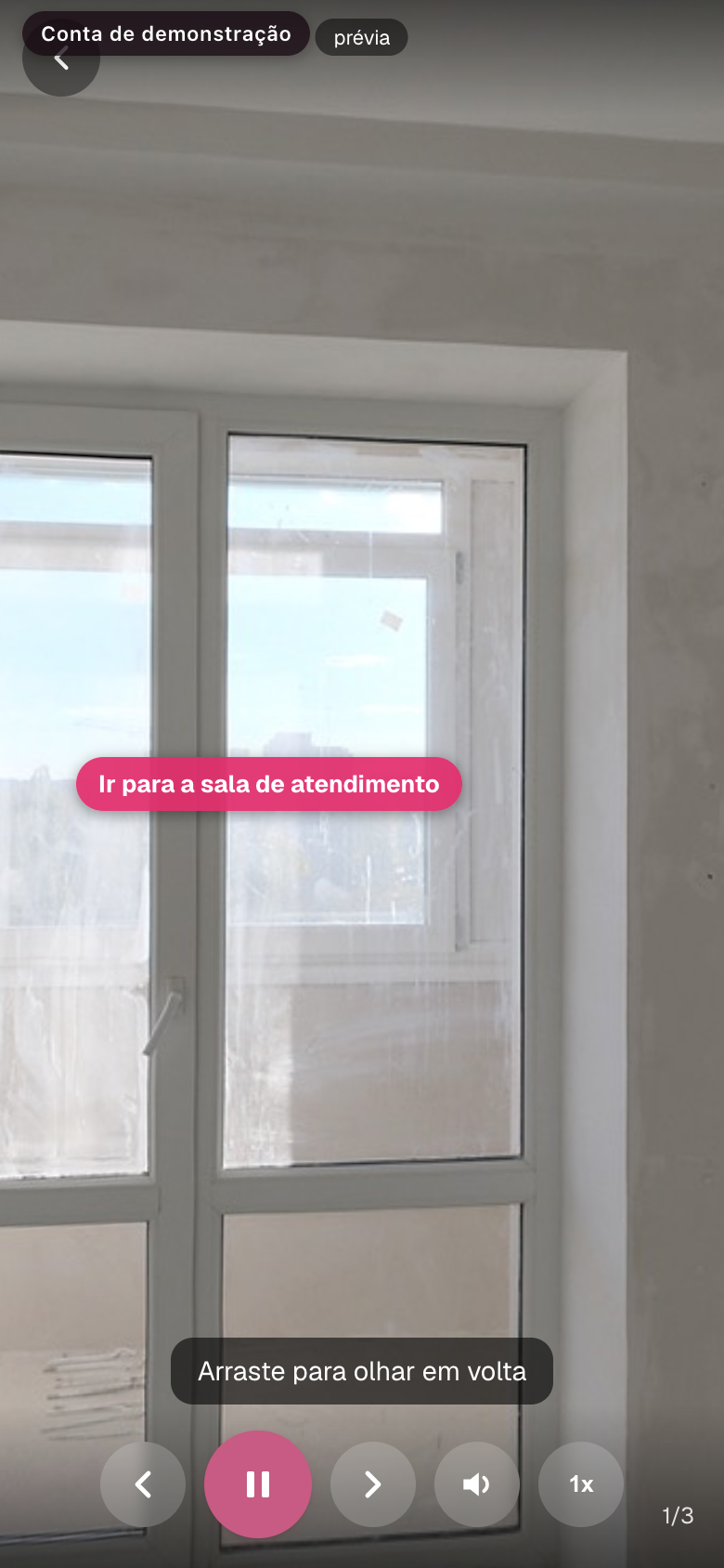 a prévia rodando, com os controles à vista